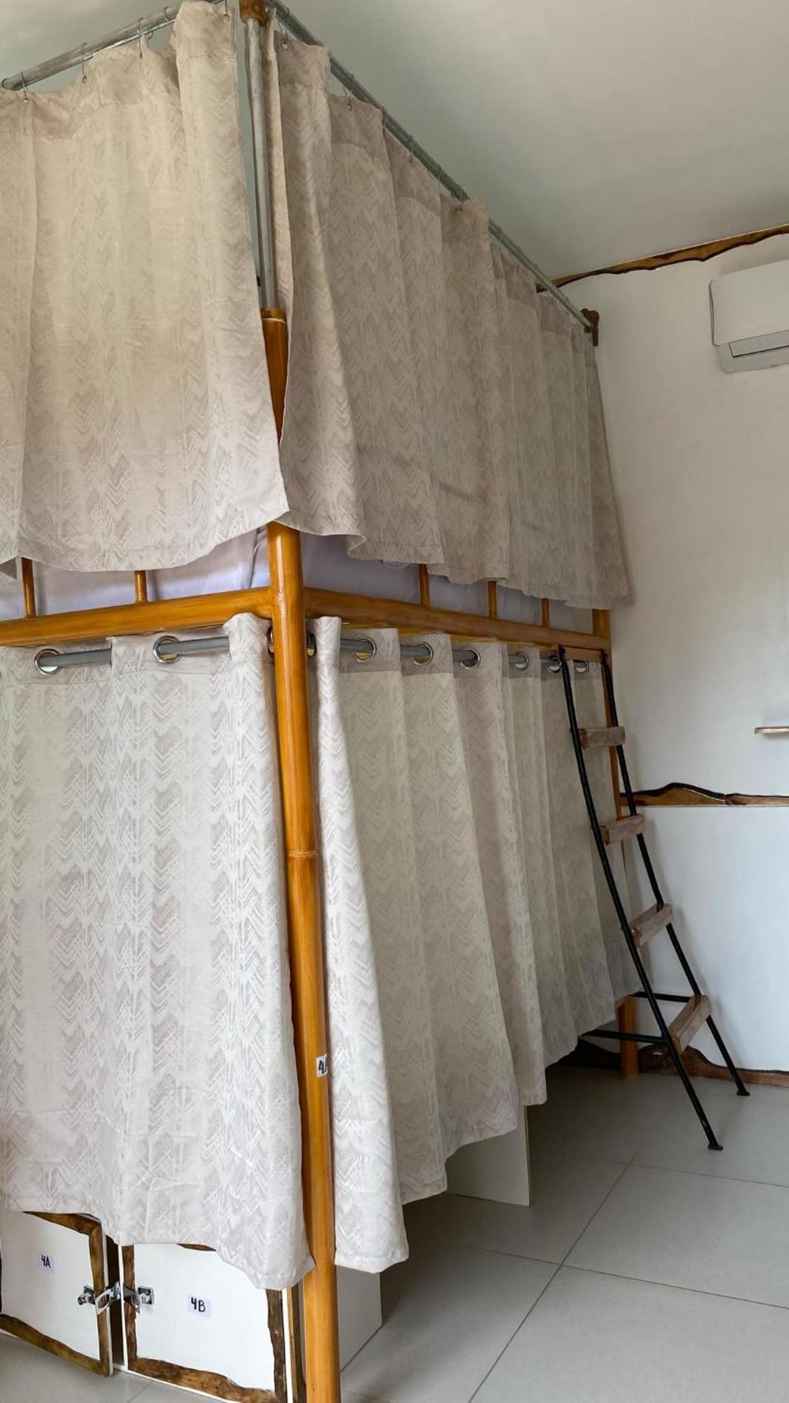 The Hat Trick Hostel Basdiot Kültér fotó