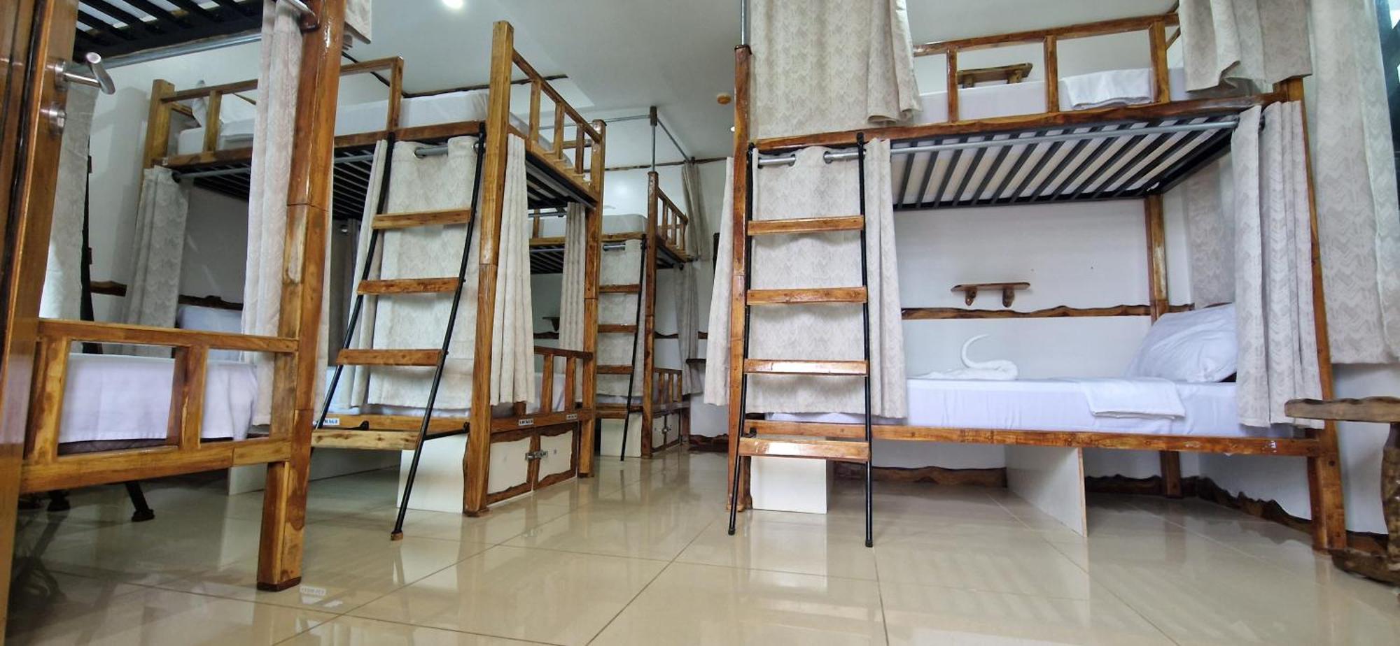 The Hat Trick Hostel Basdiot Kültér fotó